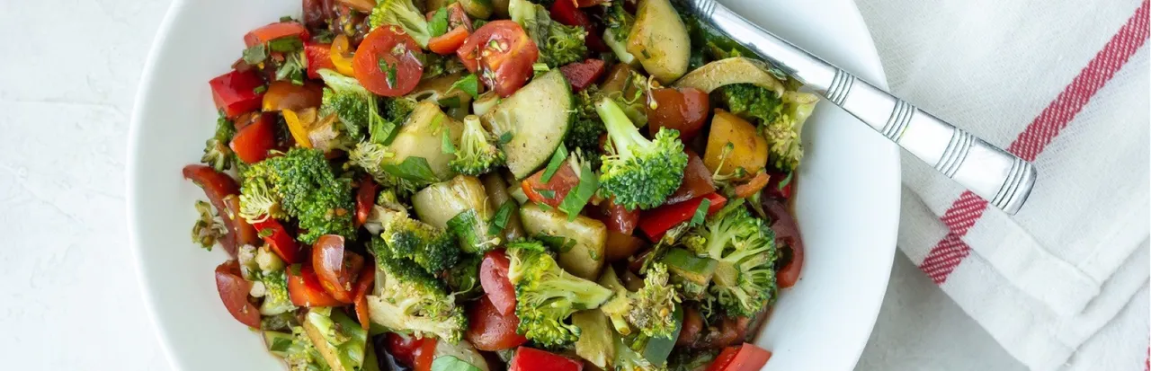 Chopped Veggie Stir-fry with white sauce (n1)